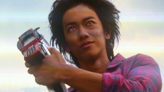 「平成イケメンライダー俳優ランキング」第2位『仮面ライダー電王』佐藤健​さんを抑えて1位に輝いたのは…？