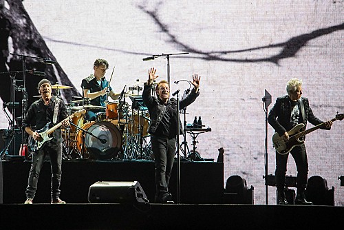 U2、新型コロナの影響を受けるコンサート業界に約1.8億円を寄付